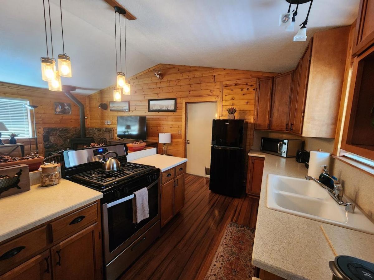 Bear Escapes II Affordable Luxury Cabin Sugarloaf ภายนอก รูปภาพ